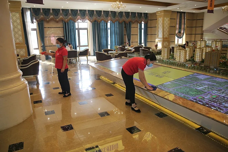 1629103823341798.jpg 640.webp (13).jpg